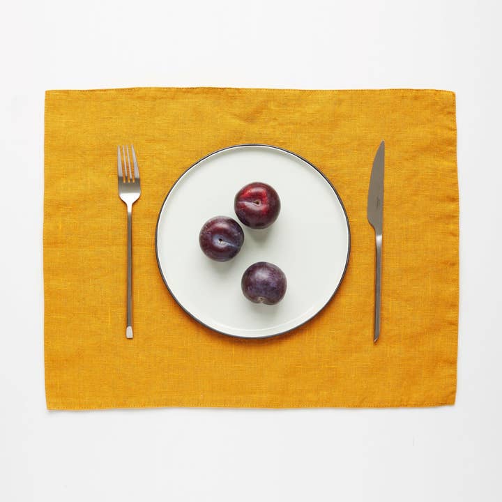 Tovaglietta in lino color senape per la vendita all'ingrosso da parte di Linen Tales (We cover U.S. import duties)