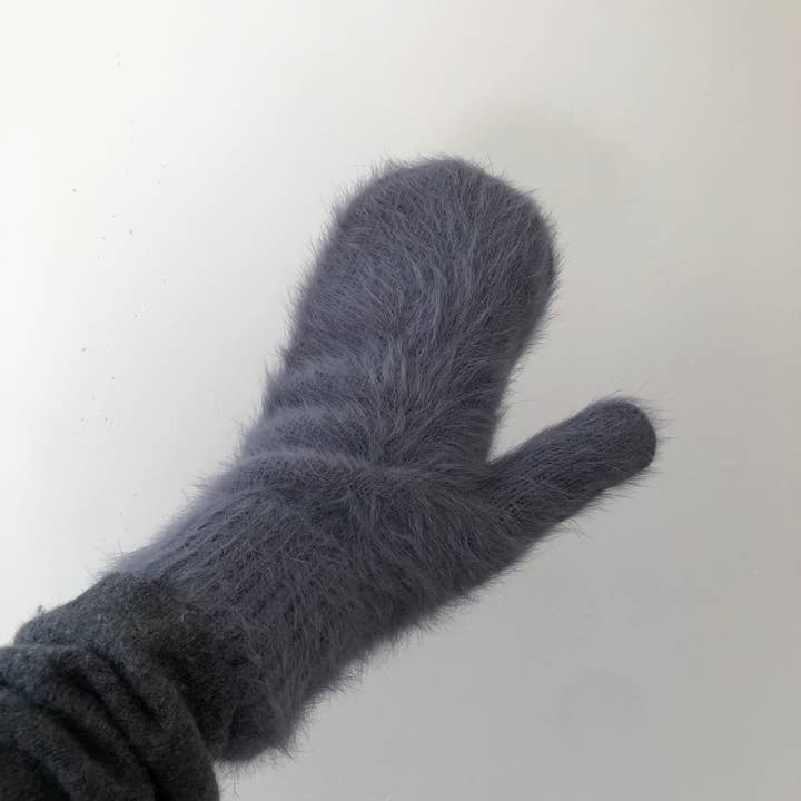Billy Bamboo - Wholesale Mittens - Women's - FLUFFY ANGORA MITTENS - neutral8