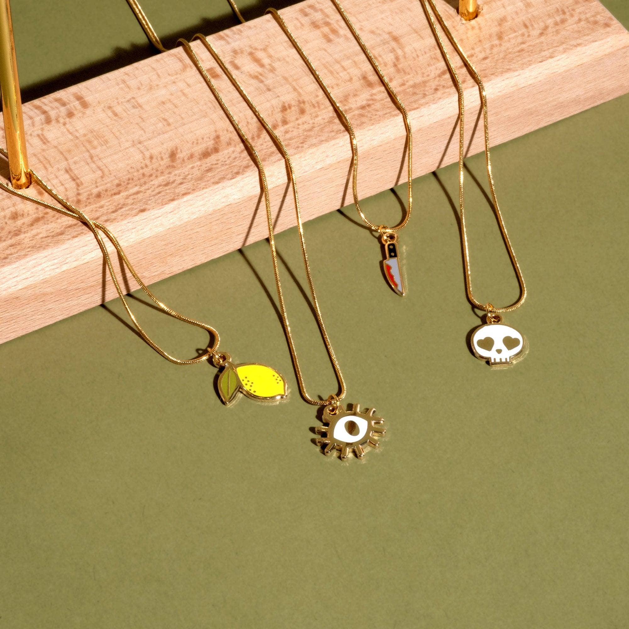 Sleepy Mountain – wholesale Pendant/charm necklace – Bloody Knife Necklace4