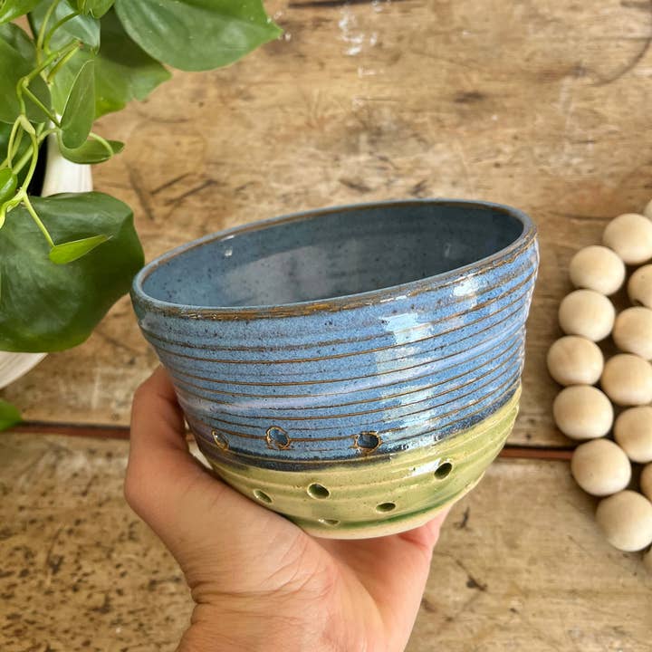 Coastal Clay Co. - Venta al por mayor Coladores - Cuenco clásico para bayas de verano con platillo - Colador de cerámica17