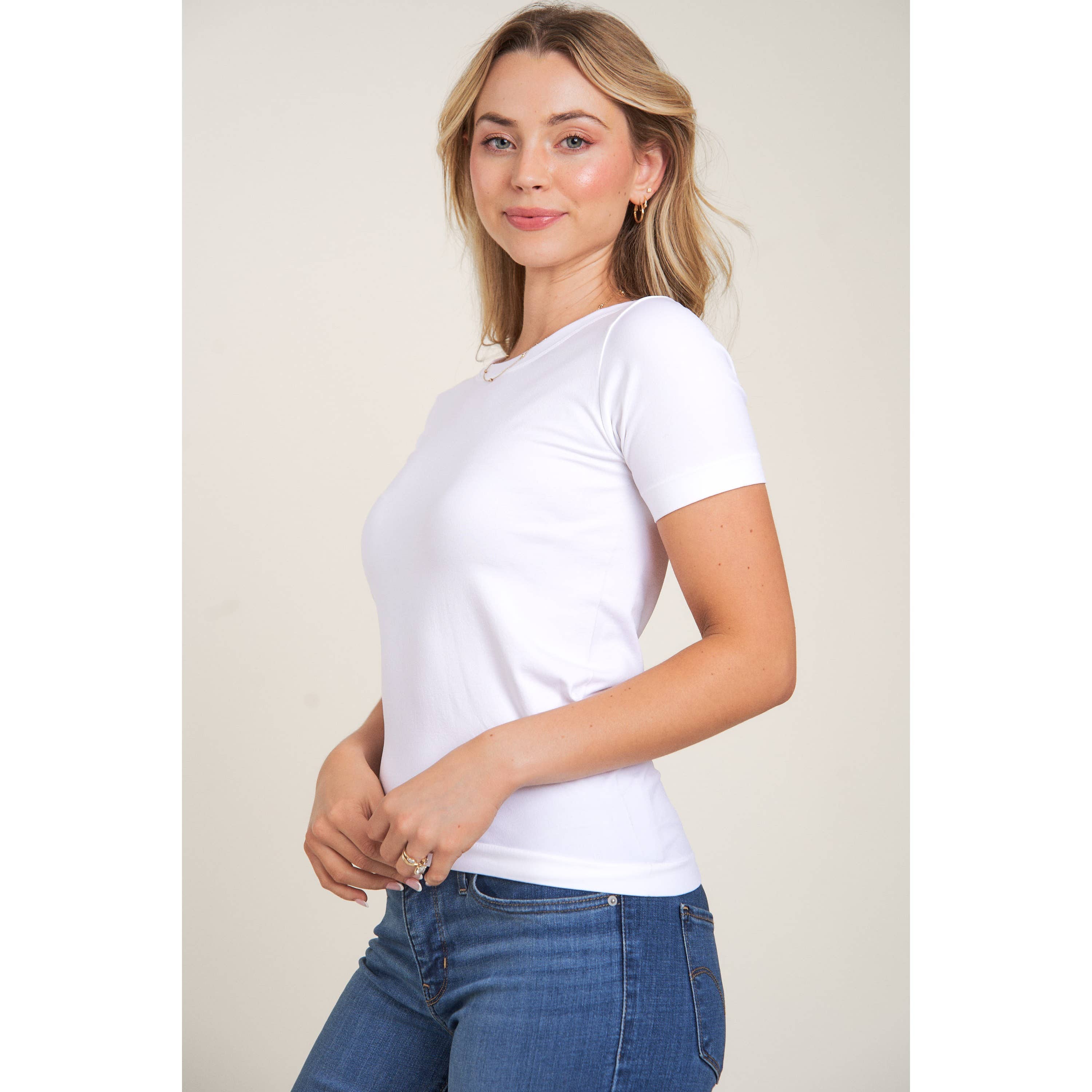 Popular 21 - Wholesale Knit Top - Women's - Seamless Crew Neck Short Sleeve Casual Top4