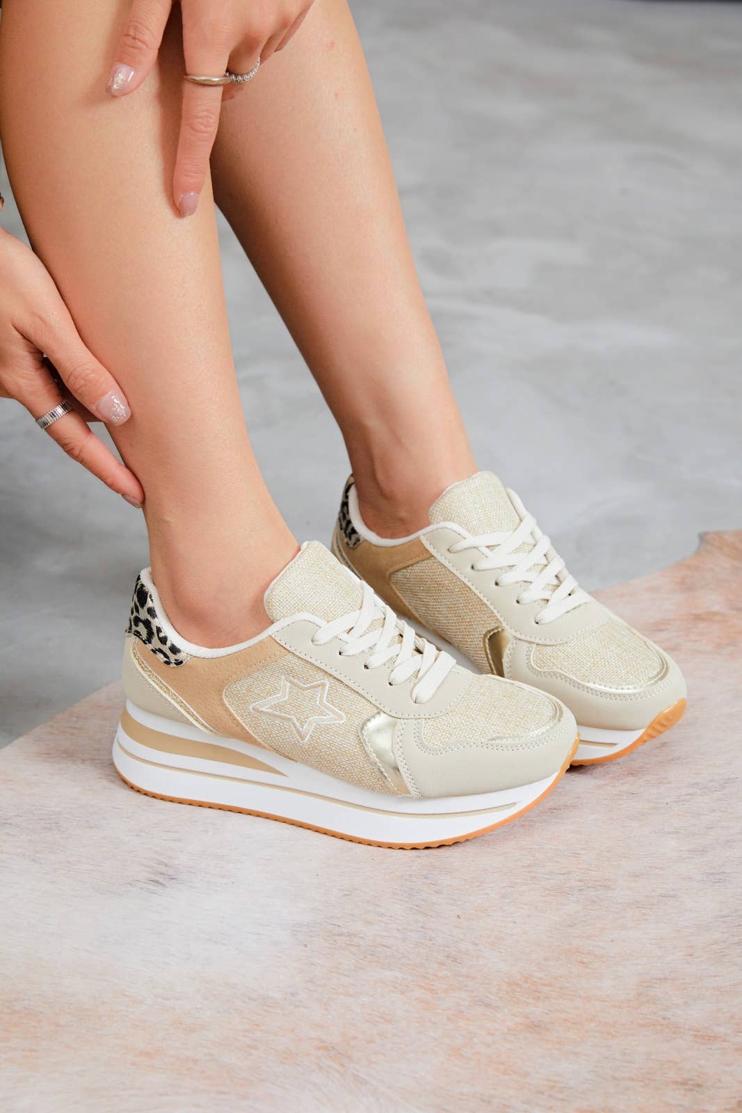 ERYNN - Wholesale Lifestyle Sneakers - Women's - wedge sneakers - Cléophée5