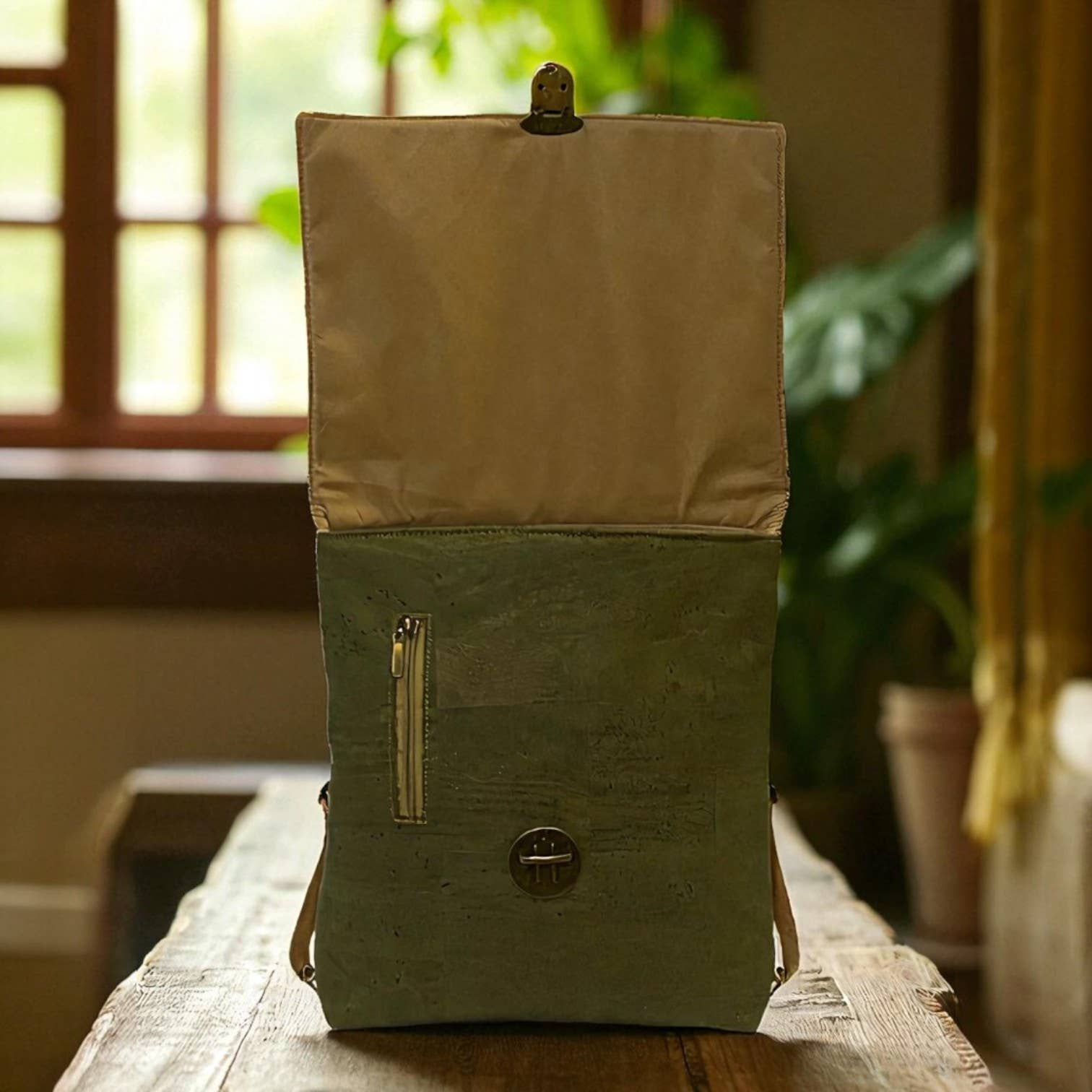 Atelier da Cortiça - Wholesale Backpack - Women's - Hera Cork Backpack, natural base with design37