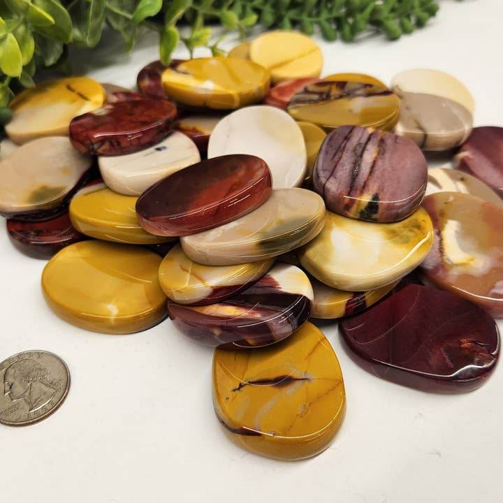 Meraki Gemstones - Wholesale Spirituele steen/kristal - Mookaiet Jasper platte gladde stenen (0,5 kg/1,1 pond) 45x35x7 mm2