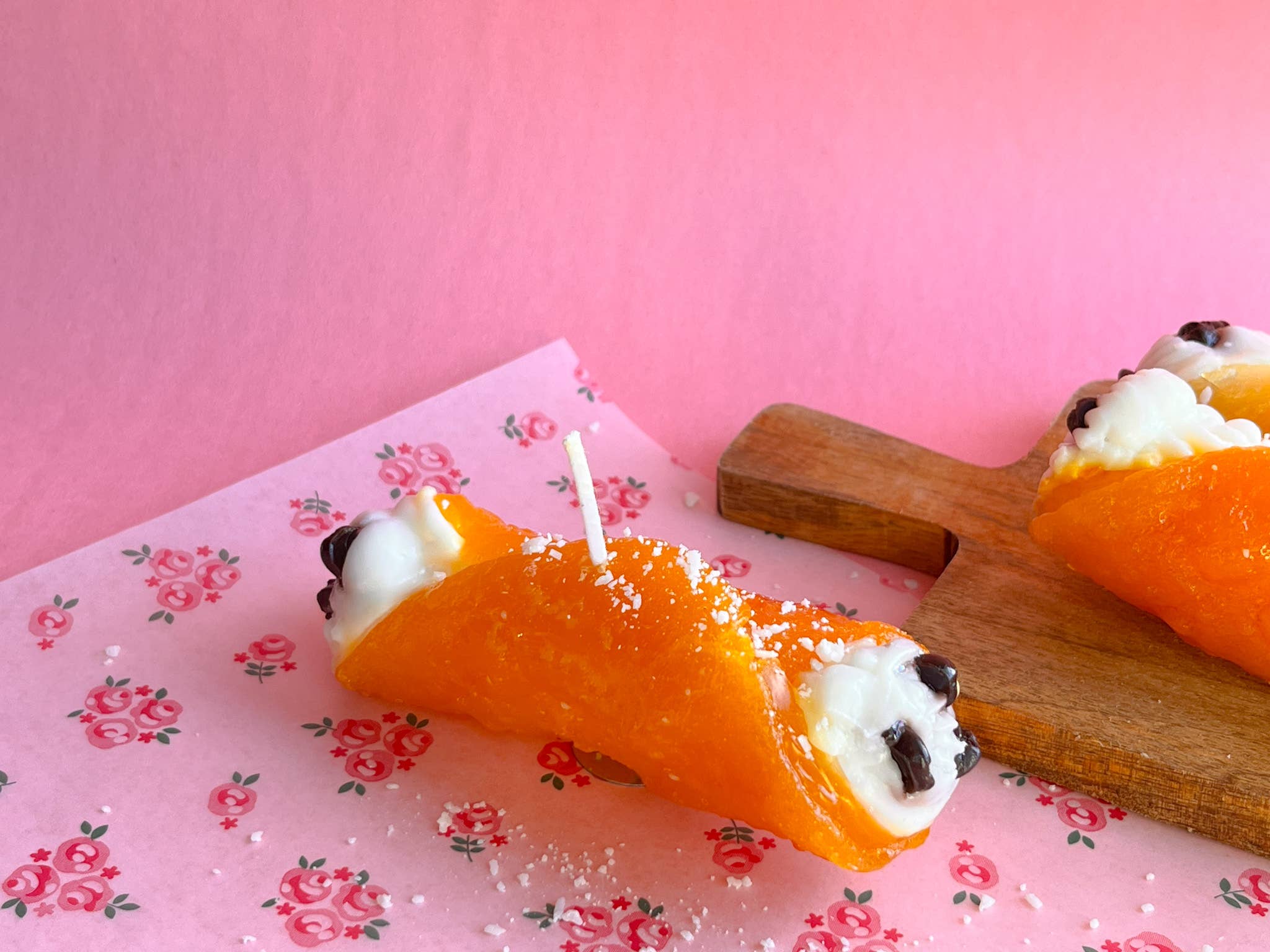 The Wednesday Co - Wholesale Novelty Candle - Cannoli Amore! - Cannoli Candle2