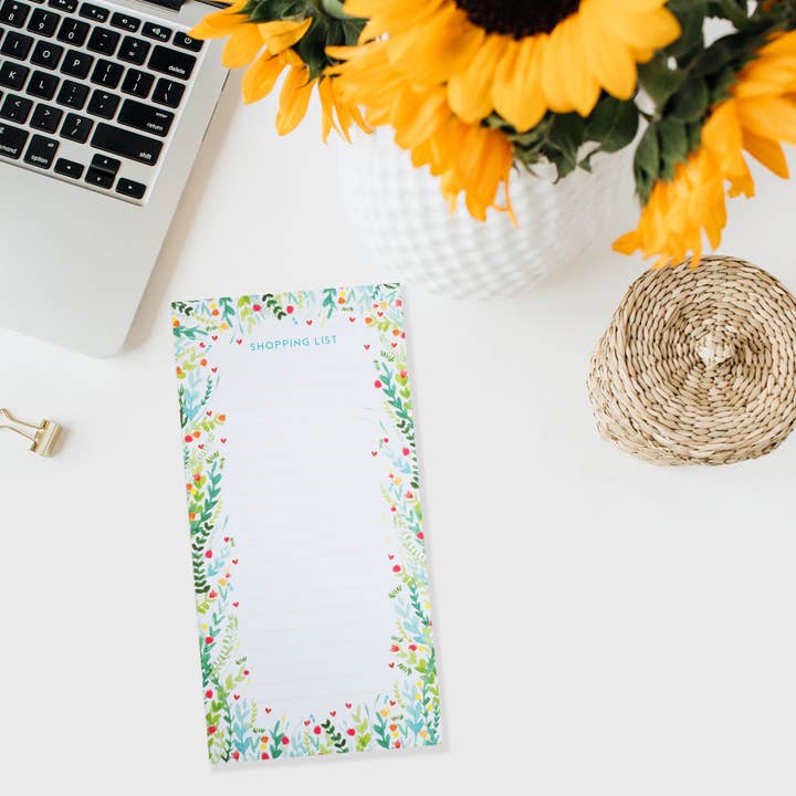 Blocco note per lista della spesa floreale per la vendita all'ingrosso da parte di Little Fish Stationery