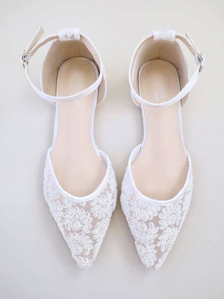 Bailarinas de Encaje de Ganchillo con Punta Afilada y Correa al Tobillo para venta al por mayor de Kailee P.