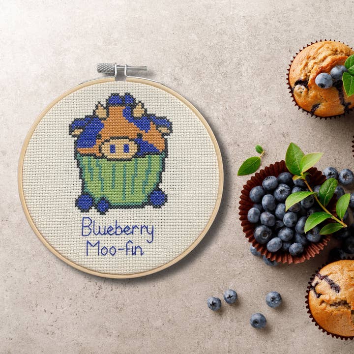 Blueberry Moo-Fin korsstygnssats - Pun, Punimal Collection för wholesale av Craftysmith