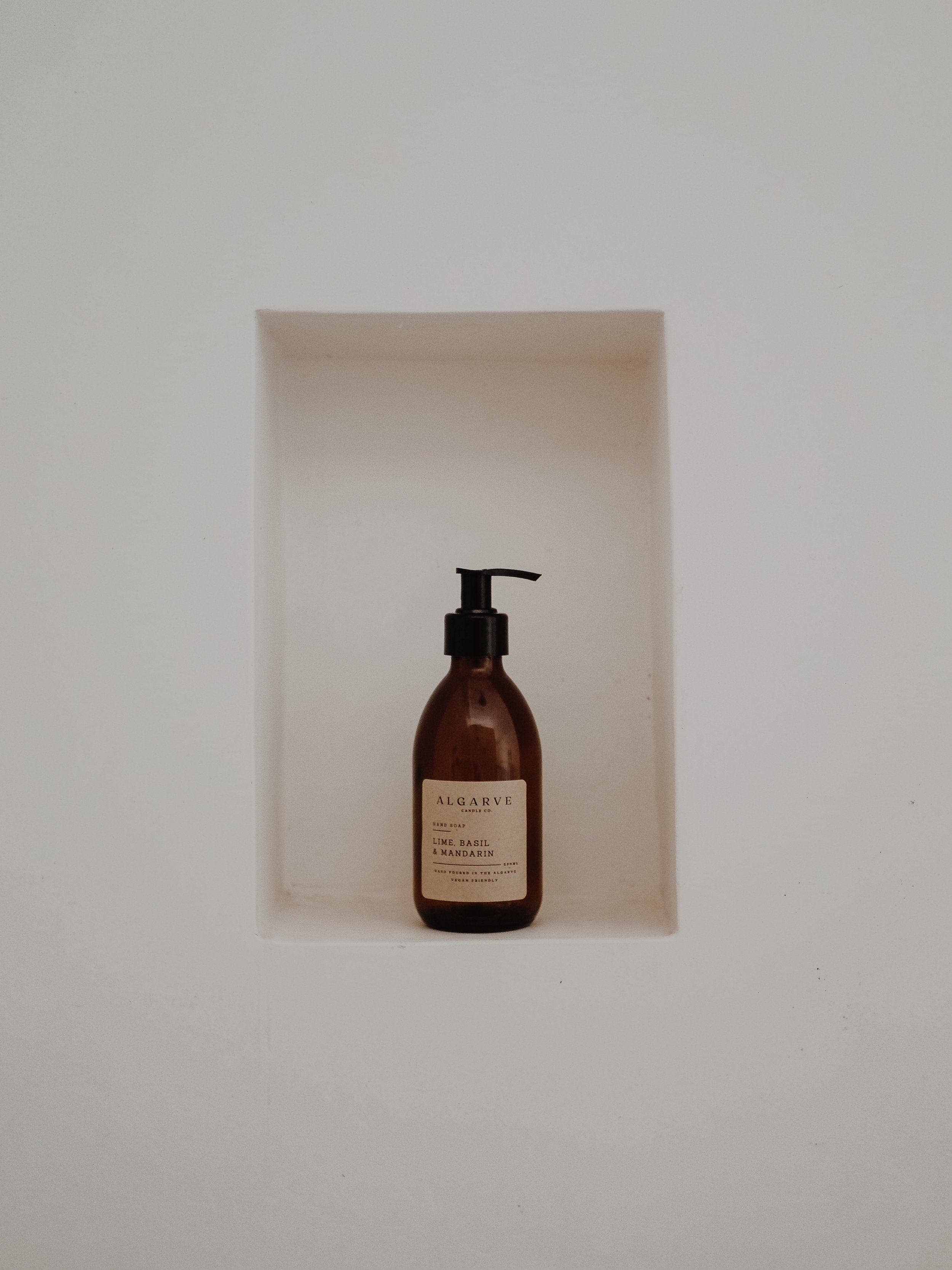 Algarve Candle Company - Wholesale Hand & Body Lotion - Liquid Hand & Body Lotion | Dark Honey & Smoked Wood2