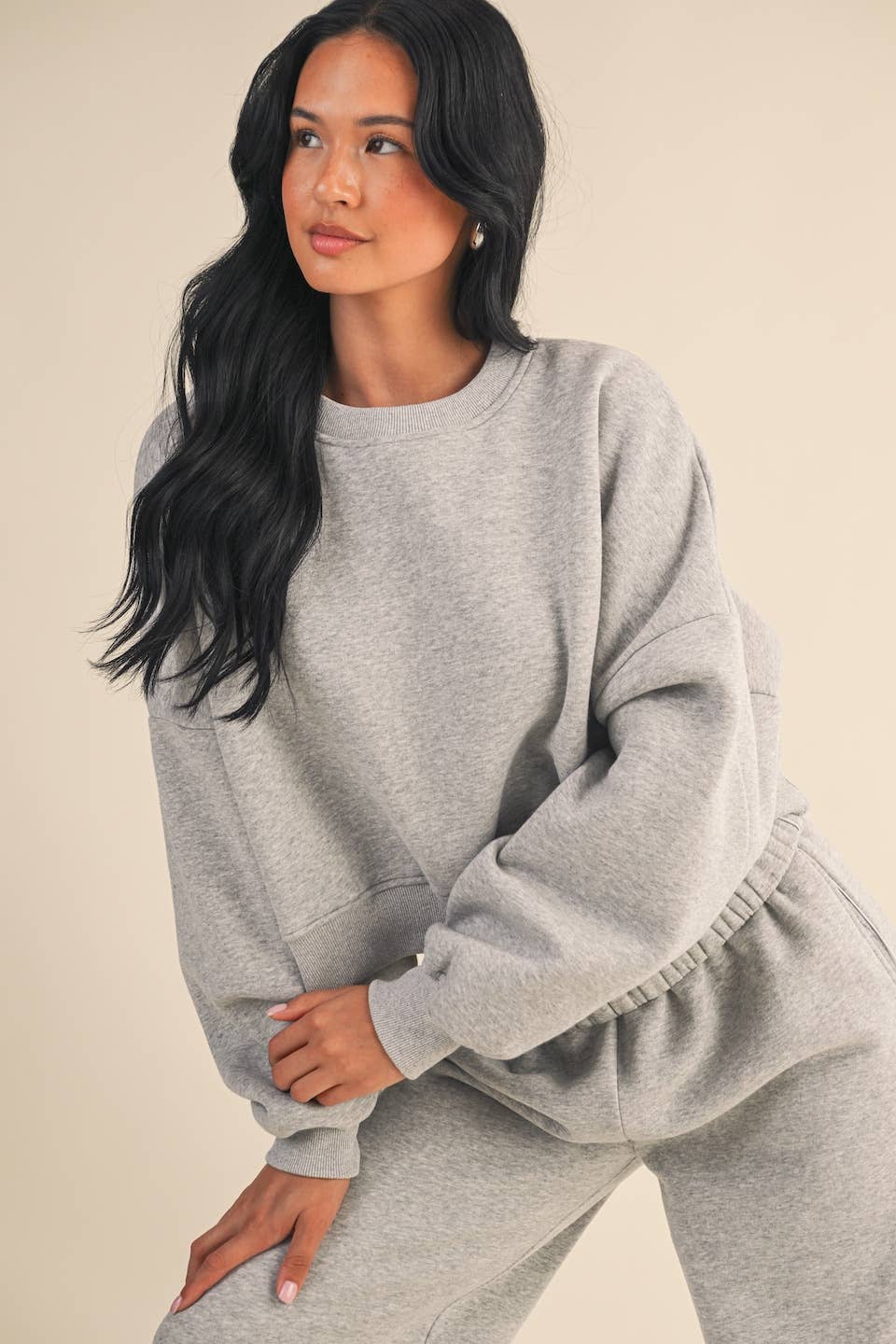 KIMBERLY C - Wholesale Sweatshirt - Women's - Cozy Fleece Oversized Crewneck Sweatshirt15