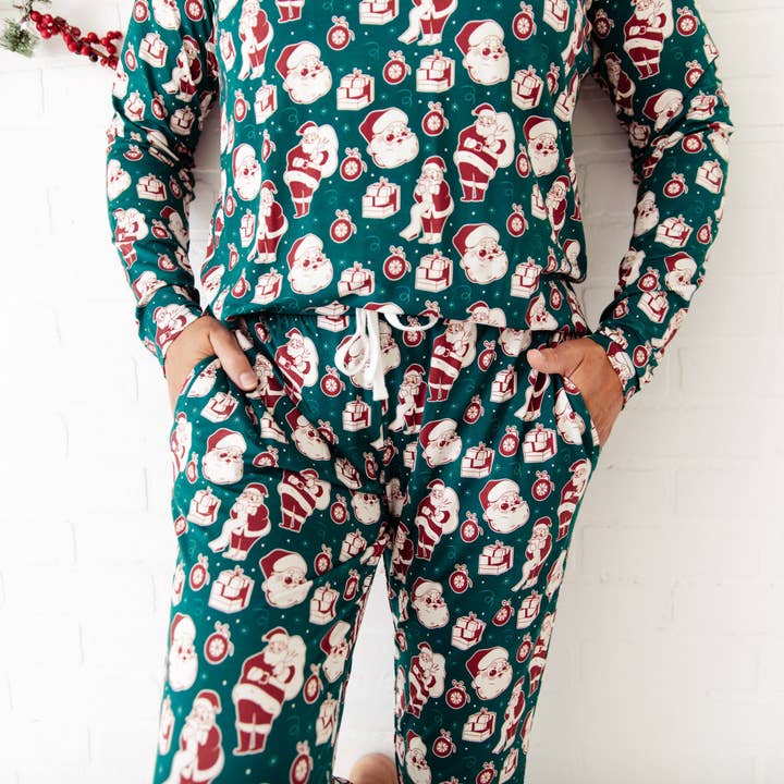 We Believe Holiday Family Matching Santa Damen-Loungewear aus Bambus mit langen Ärmeln — Jolly Green für den Großhandel von Dreamiere
