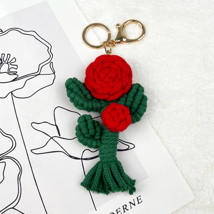Porte-clés rose fait main avec pendentif en forme de fleur pour la vente par SoapElenGlen