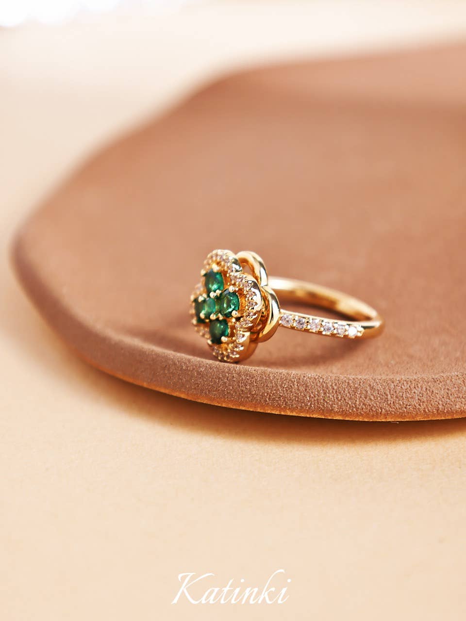 Katinki – wholesale Multi-stone ring – Green Clover Zircon Spinning Ring3