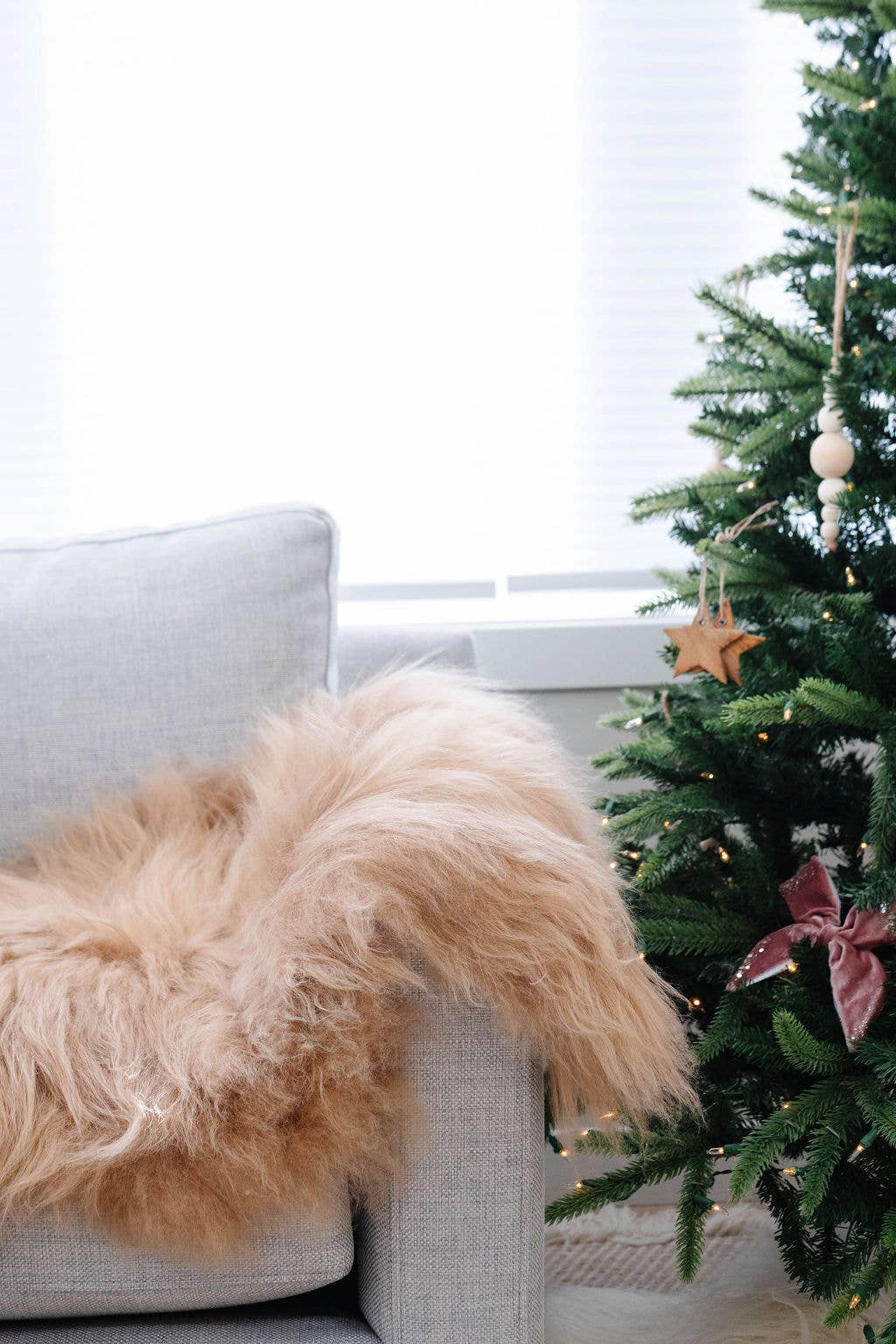 Black Sheep (White Light) - Wholesale Area Rug - Camel Icelandic Sheepskin Throw Rug3