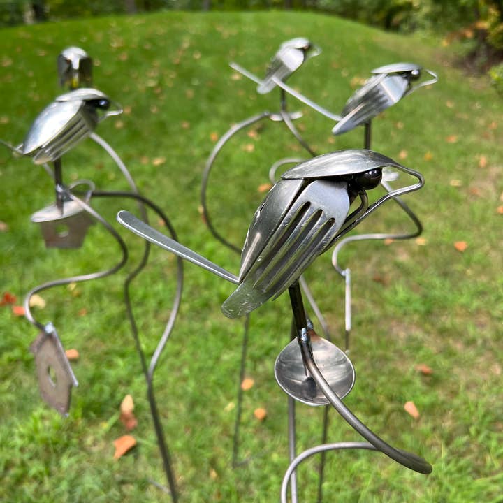 Pauls Metal Petals - Wholesale Outdoor Ornament/Decor - Brew Birds5