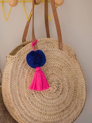 Jumbo Pom Pom & Nappine Swag Blu indaco & Magenta per la vendita all'ingrosso da parte di PomPom Galore