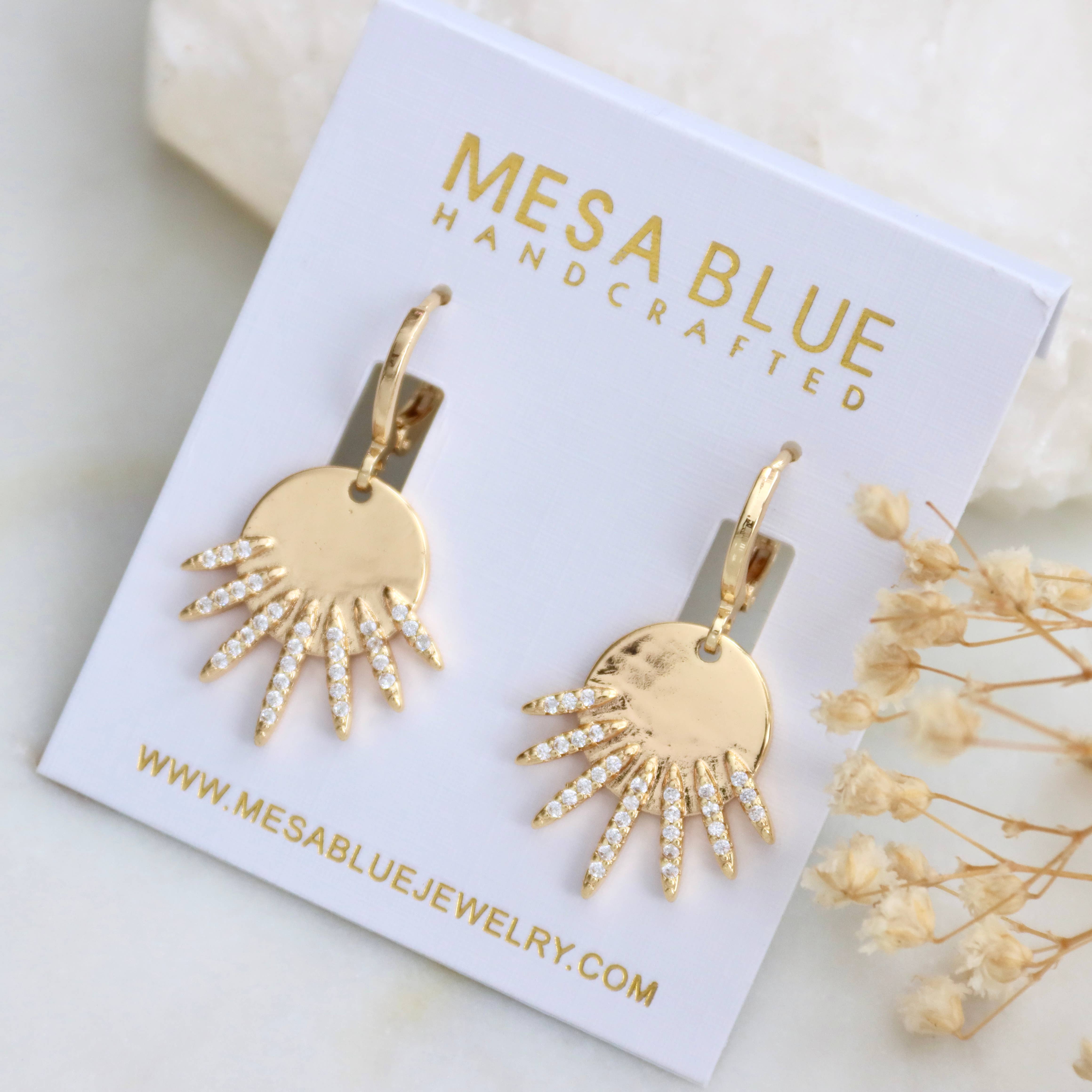 Mesa Blue – brincos huggies por atacado – Brincos de argola CZ Pave Starburst Huggie4