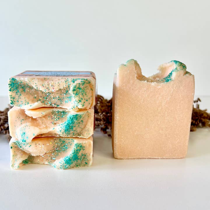 Hello Darlin - Sea Salt & Goat Milk Soap Bar for wholesale by Farmhouse Lather