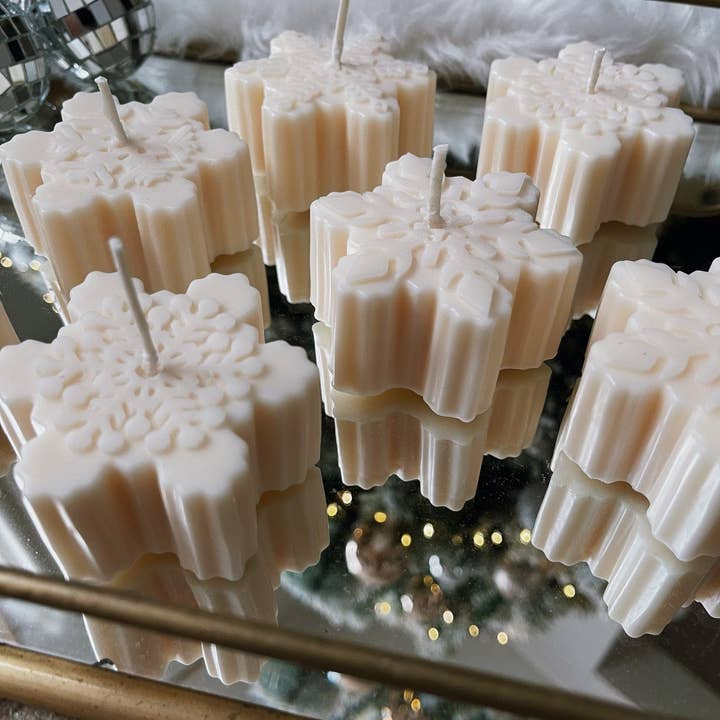 Hi Sunday Collective - Wholesale Novelty Candle - Snowflake Christmas Winter Novelty Candle5