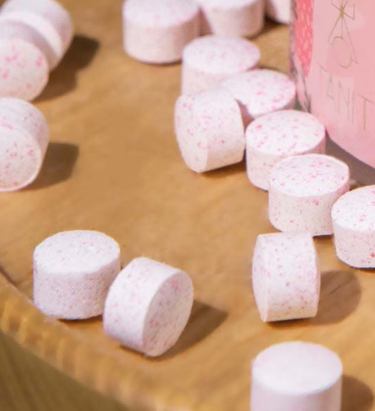 The future is bamboo - Wholesale Toothpaste - Strawberry Flavor - REFILL Solid Tooth Tabs - 2-month supply1