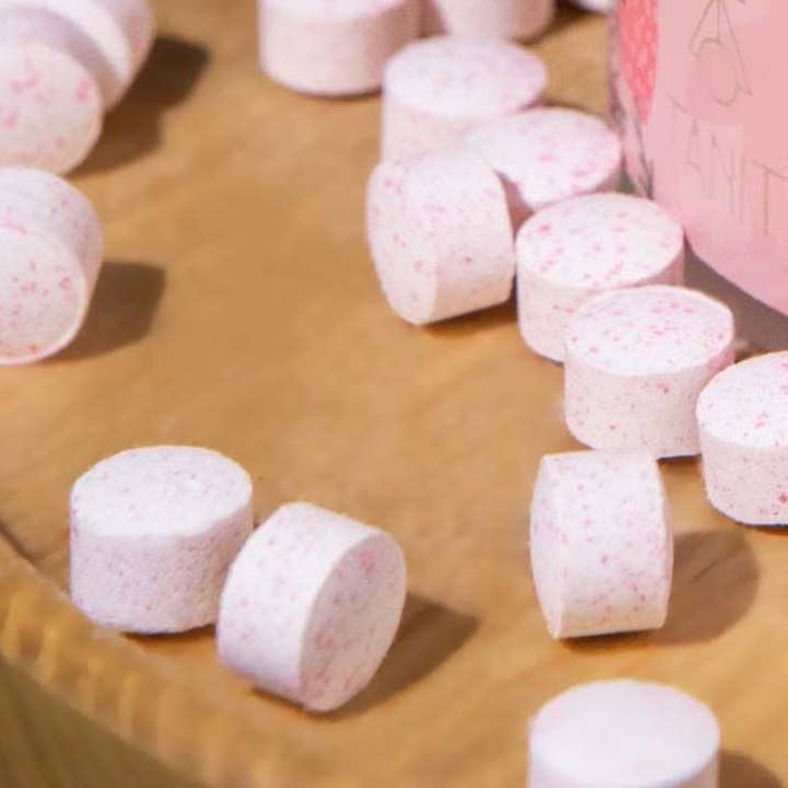 The future is bamboo - Vente Dentifrices - Saveur de fraise - RECHARGE Solid Tooth Tabs - 2 mois d'approvisionnement1