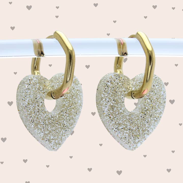 Gold heart earrings for wholesale by MASSA CRÉATION