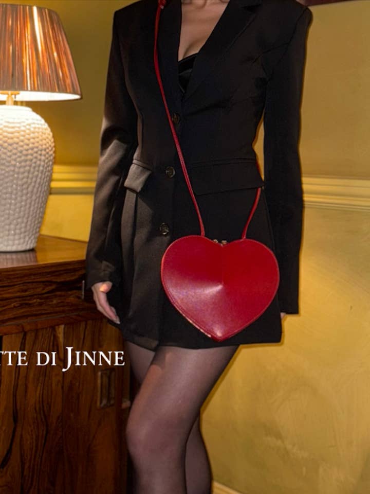 Bolso bandolera elegante en forma de corazón de cuero genuino italiano para venta al por mayor de MONTTE DI JINNE