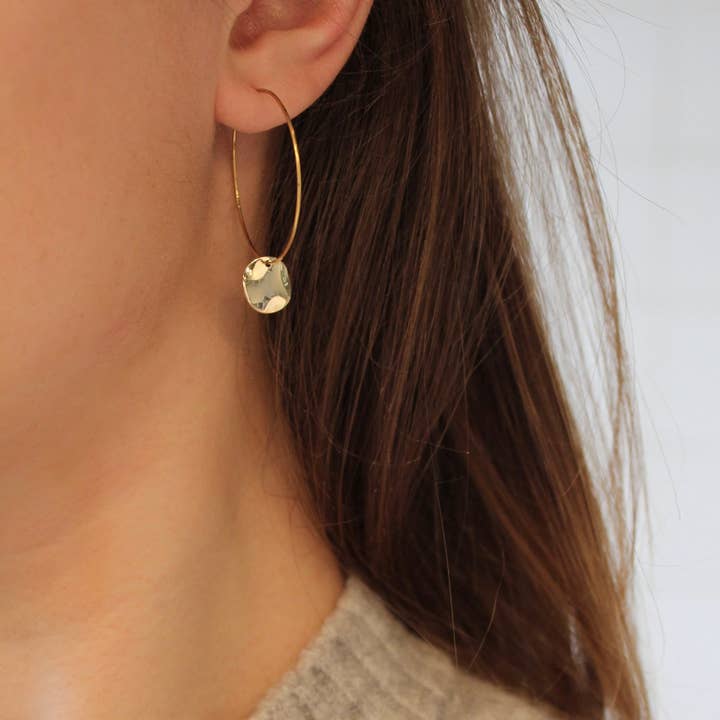 Meora Paris - Wholesale Hoop Earrings - 18k gold-plated Echo hoop earrings1