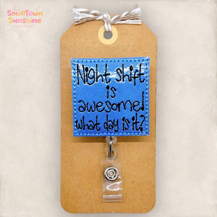 O Porta-Crachá do Turno da Noite é Incrível! por atacado de The SmallTownSunshine Company