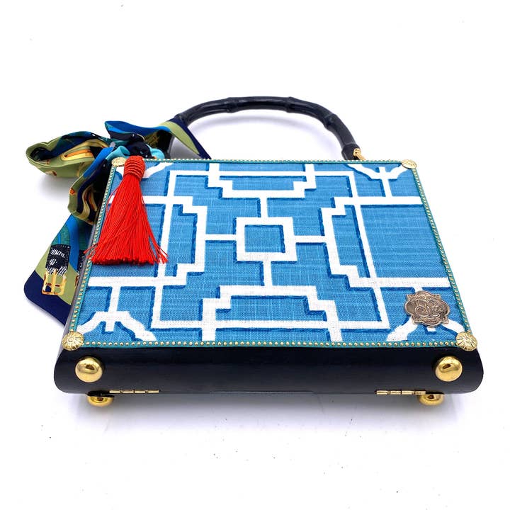 Darling and Company – Großhandel Henkeltasche – Damen – Shoji in blauer Tasche2