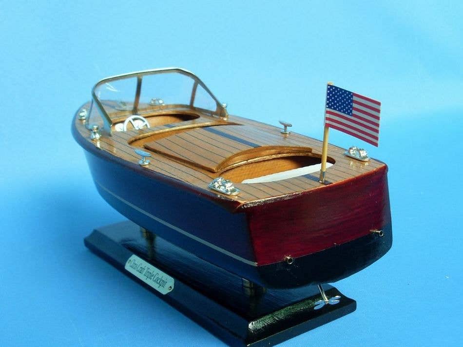 Hampton Nautical - Venta al por mayor Artículo decorativo de mesa - Modelo de lancha rápida Chris Craft triple cabina de 35,6 cm2