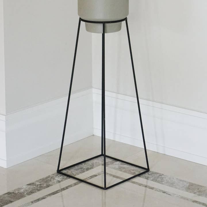 Minimo Plant Stand in Black for wholesale by Ivyline