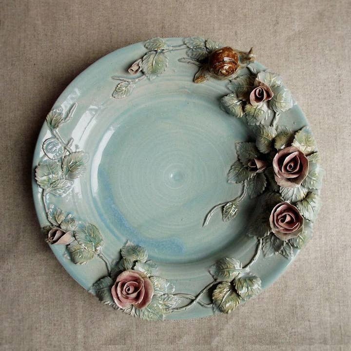 Blue plate the stoneware - The rosebush and the snail - from a fairy tale by H.C. Andersen for wholesale by L'Officina