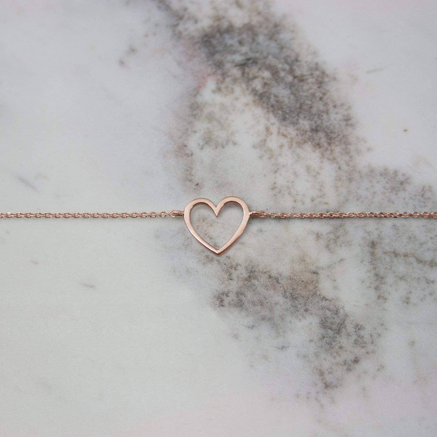 Magnifique Hearts - Wholesale Link & Chain Bracelet - Dainty Gold Heart Charm Bracelet – Adjustable Lobsterclosure4