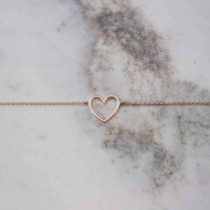 Magnifique Hearts - Wholesale Link & Chain Bracelet - Dainty Gold Heart Charm Bracelet – Adjustable Lobsterclosure4