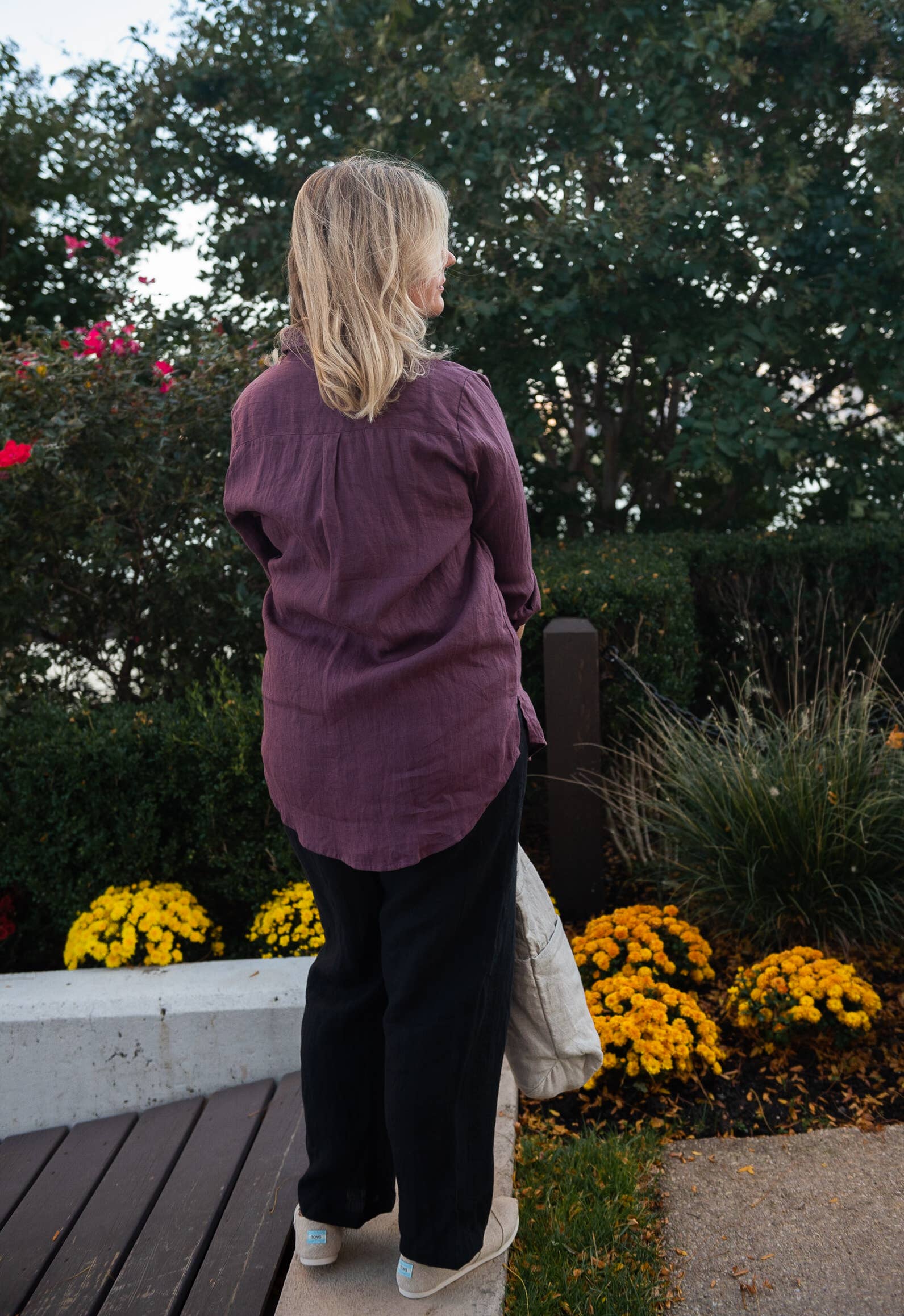 VIKOLINO - Wholesale Button Down Shirt - Women's - Linen Boyfriend Shirt5