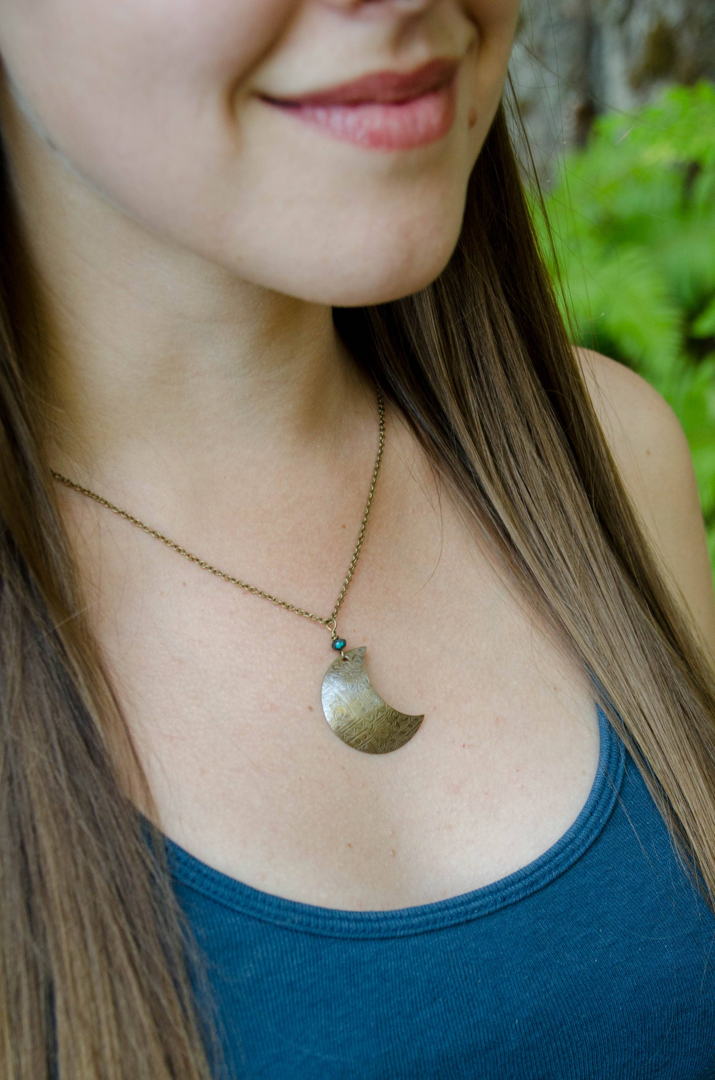 Metric Forrest Studio - Wholesale Jewelry Stand & Display - Wood Necklace Display with 32 necklaces, plus free shipping7