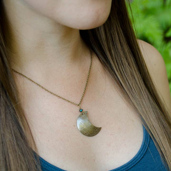 Metric Forrest Studio - Wholesale Jewelry Stand & Display - Wood Necklace Display with 32 necklaces, plus free shipping7