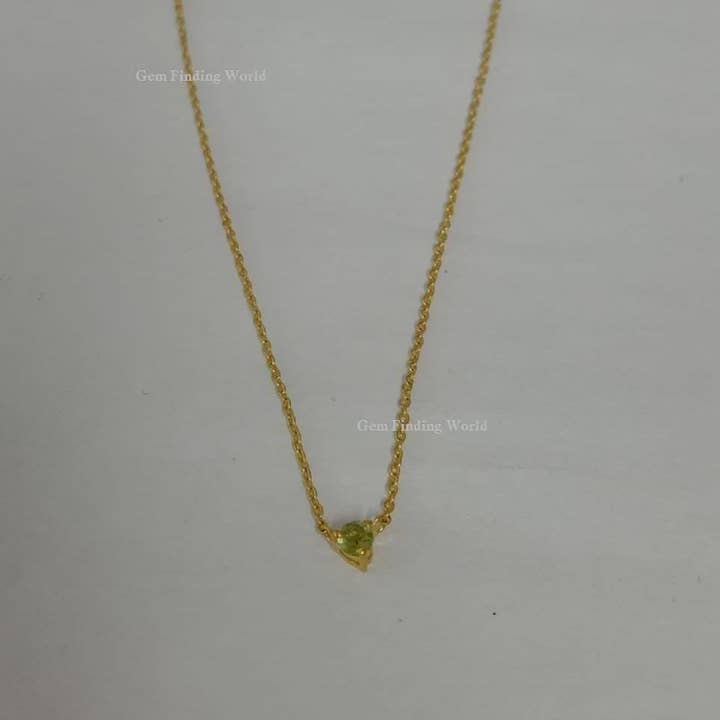 Peridot Edelstein Charm Anhänger Geburtsstein Halskette für den Großhandel von Rishi Jewelry