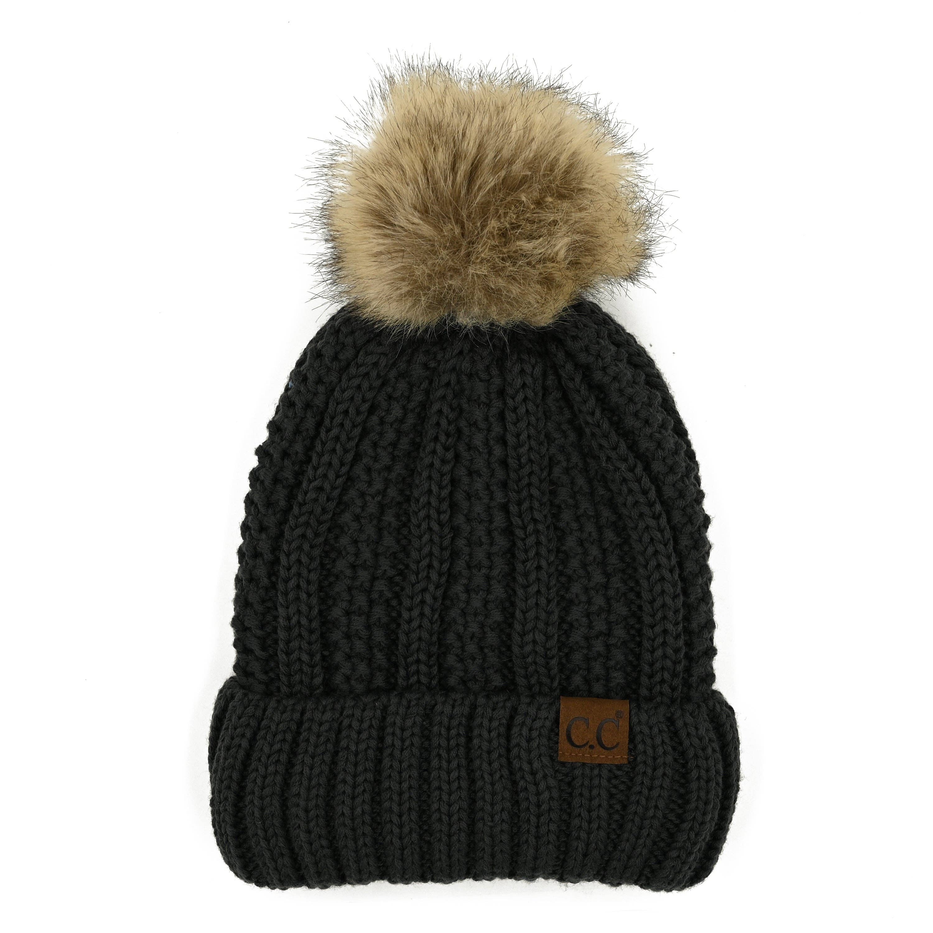 Truly Contagious – Großhandel Beanie – Damen – CC Mütze mit auffälligem Kunstpelz-Bommel (YJ-820)5