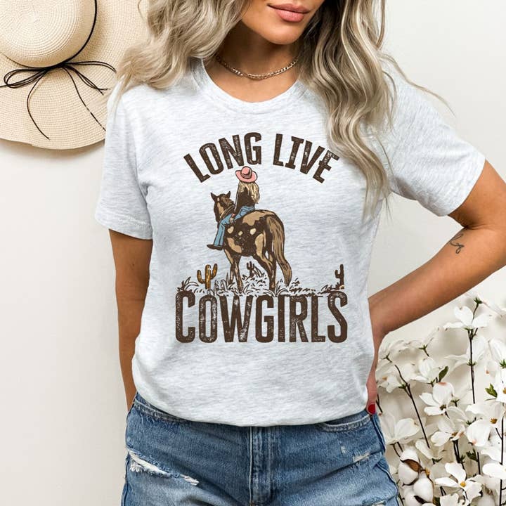 T-shirt Long Live Cowgirls Ash pour la vente par Simply Tees