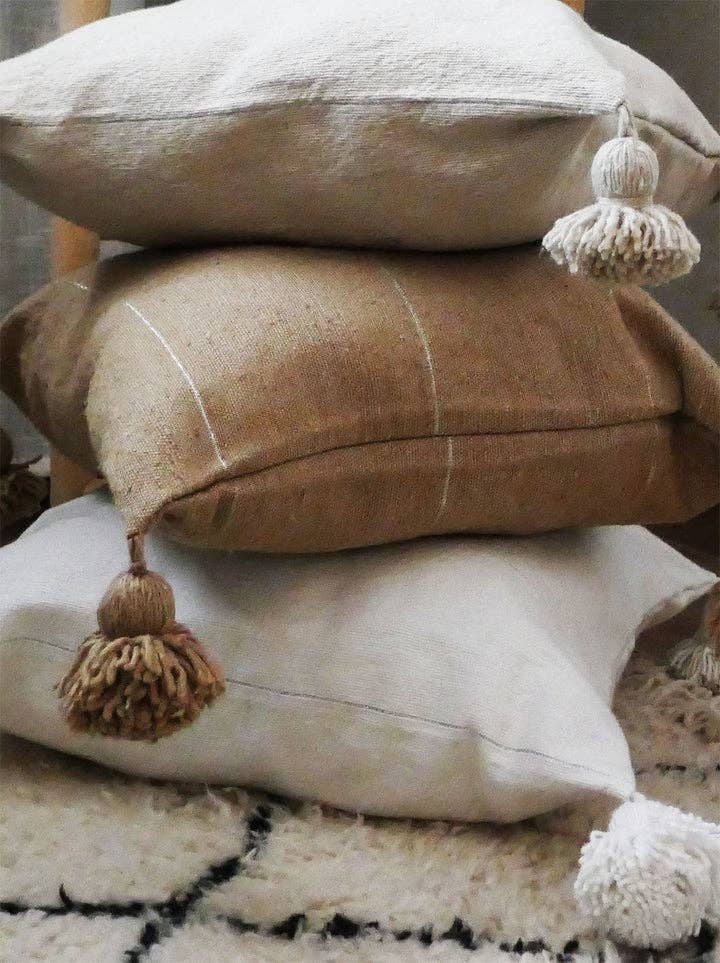 High crafty – wholesale Throw pillow cover – 🧵 Pompom Pillow – Handwoven Cotton Cushion Cover (50x50 cm)1