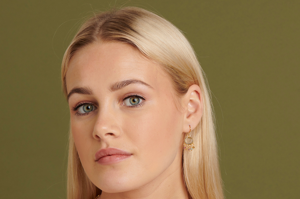 POMEGRANATE – Großhandel Ohrhänger – Aisha Ohrringe mit grünem Amethyst und Turmalin1