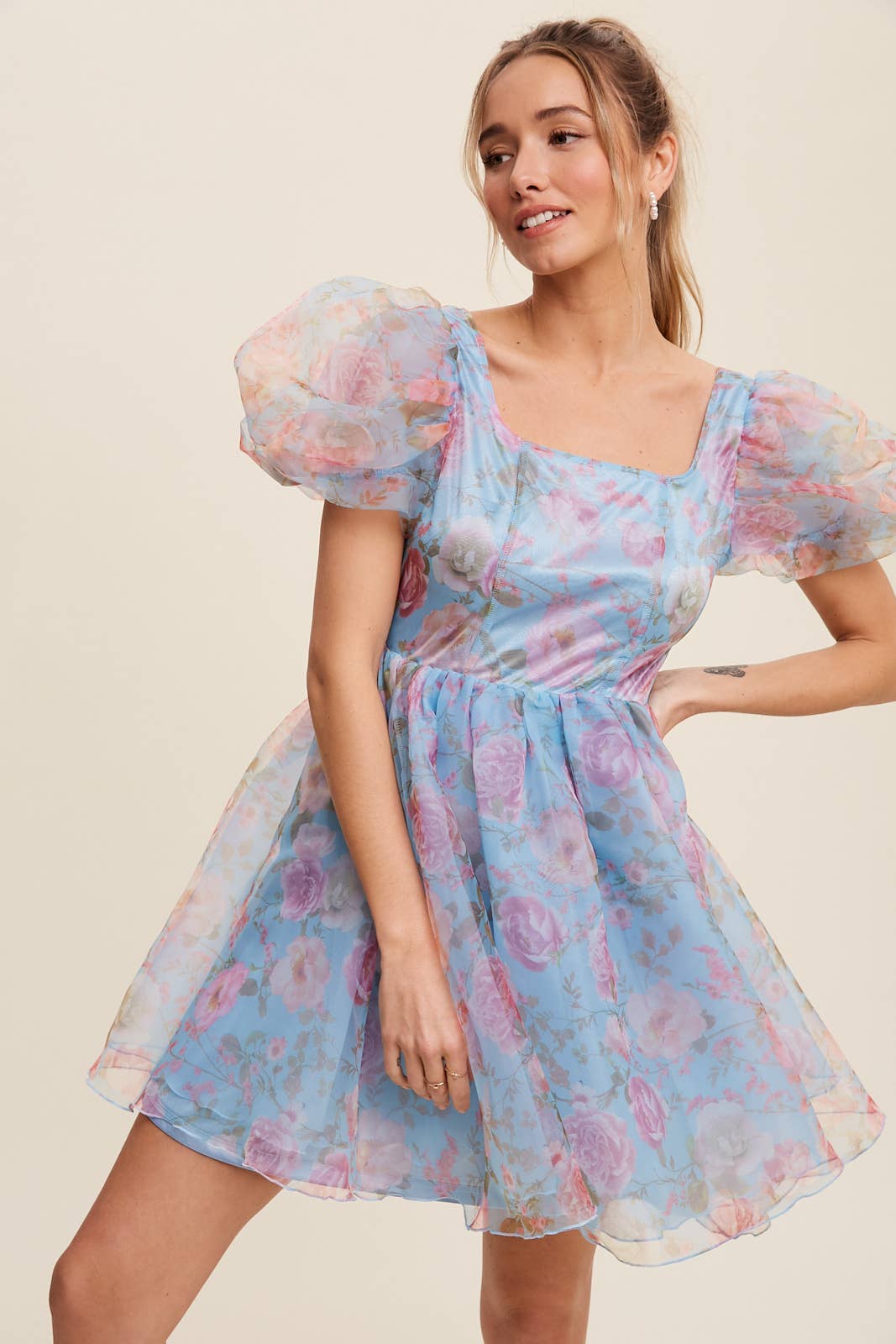 Listicle - Wholesale Dress - Women's - Floral Puff Sleeve Organza Mini Dress4