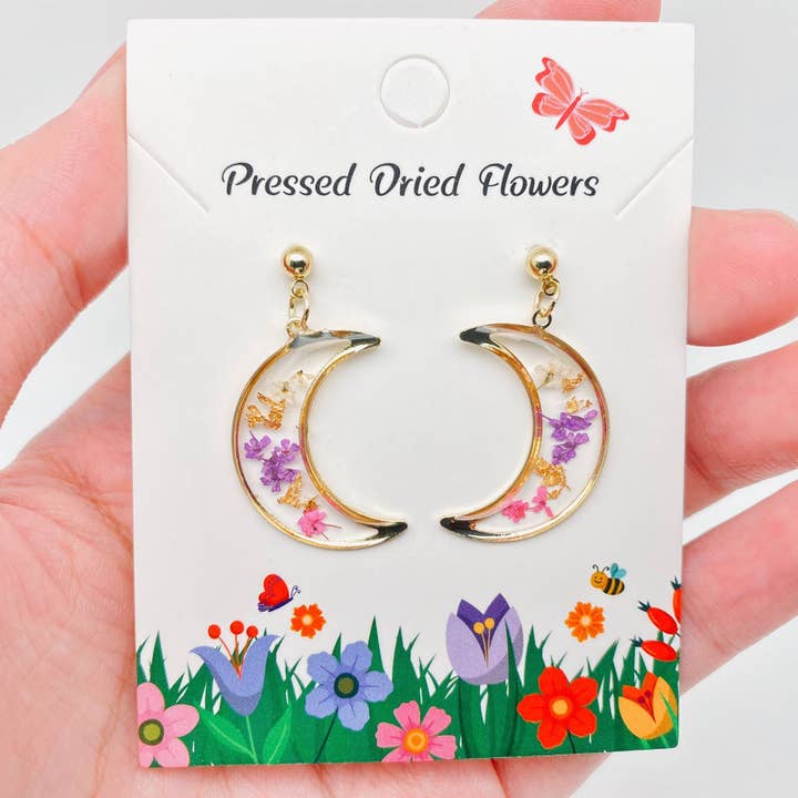 Narcissus Moon Pressed Dried Flower Post Earrings - PDF/MS for wholesale by Mio Queena