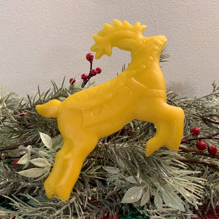 Bijenwas Prancer Reindeer voor wholesale door Low Country Beeswax