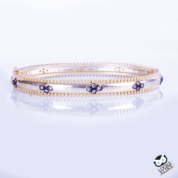 Bracelet en hématite dorée pour la vente par My Best Kept Jewelry