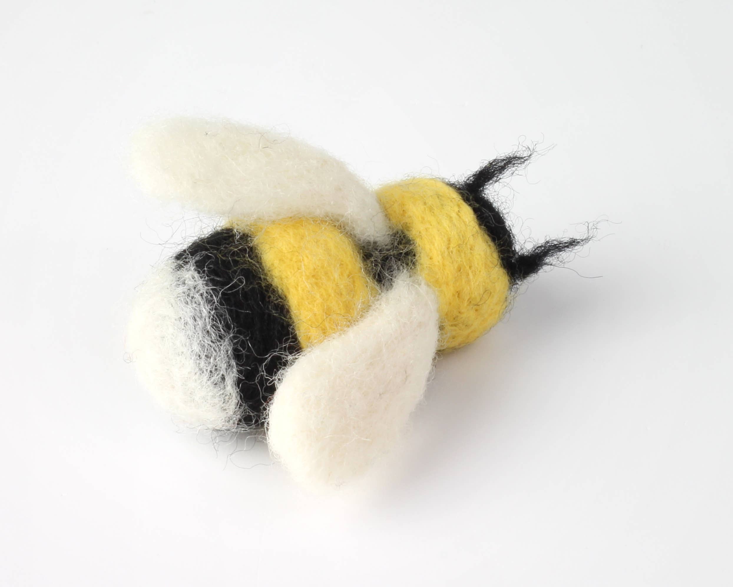 Hawthorn Handmade (US Duties Paid) – wholesale DIY craft kit – Bee Brooch Needle Felting Kit | Complete Craft Kit4