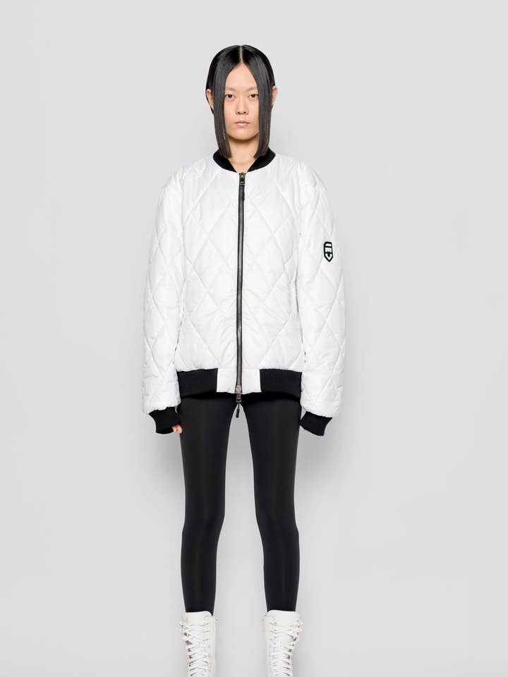 GREGORY voor wholesale door MIRA VISIONARY