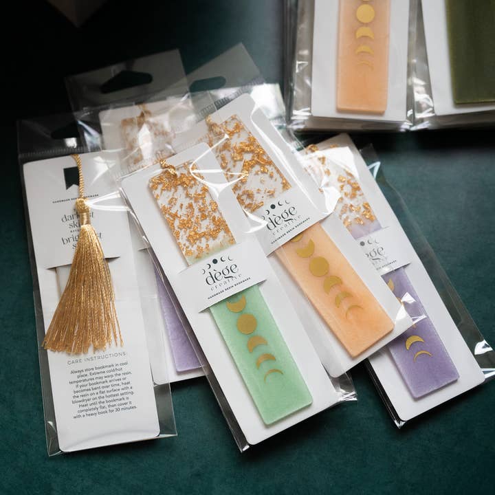Dège Creative - Wholesale Bookmark - Feather Resin Bookmark8